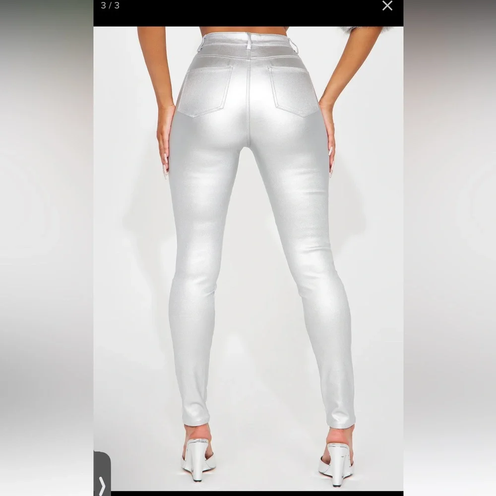 Silver pants - Picture 3 of 3